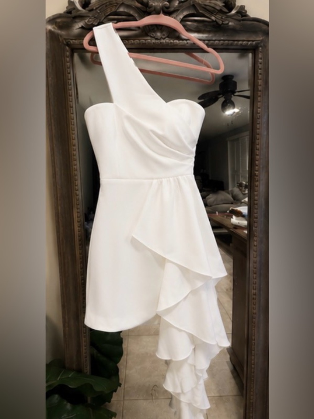 ELLIATT Ivory One Shoulder Ruffle Mini Dress Size S